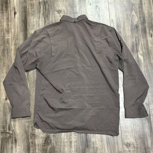 Under Armour Men's Gray Long Sleeve Button-Up Shirt Size L